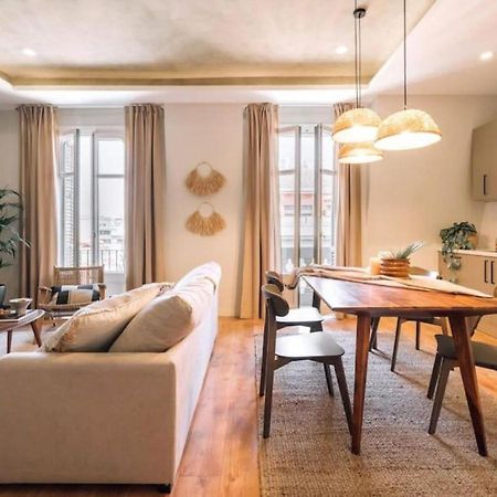 Salonga - 1 Bedroom And Balcony In Eixample Esquerra 바르셀로나 외부 사진