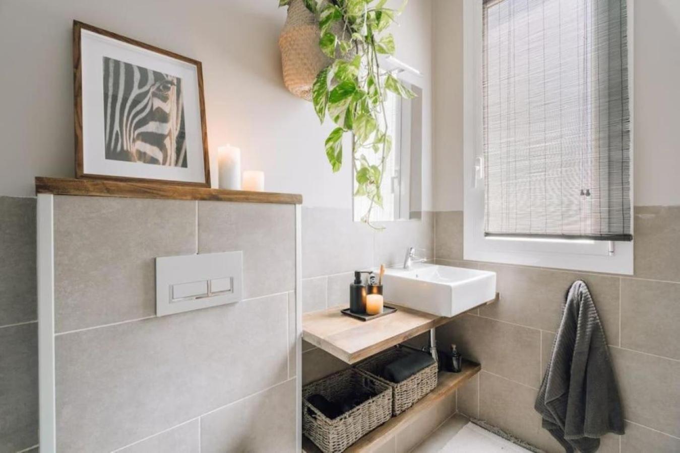 Salonga - 1 Bedroom And Balcony In Eixample Esquerra 바르셀로나 외부 사진